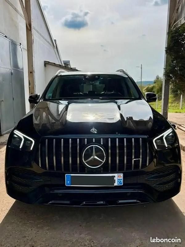 Noir Utilisé 2019 Mercedes GLE300 AMG line SUV | 57 990 € (Prix juste) - Image 1/4