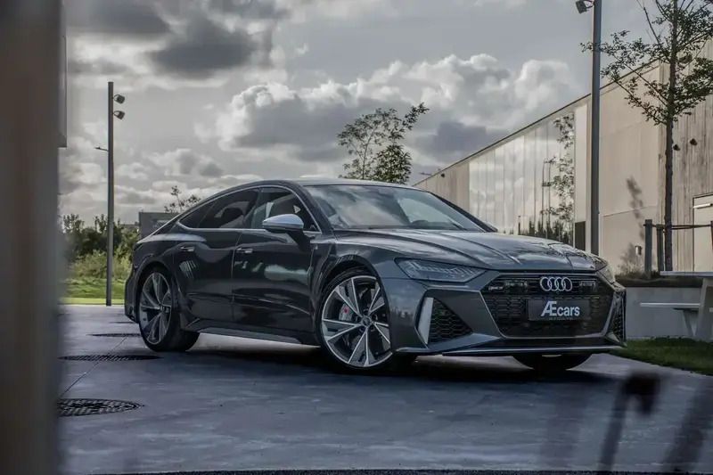 Gris Utilisé 2020 Audi RS7 Sport Citadine | 114 950 € (Prix assez cher) - Image 1/4