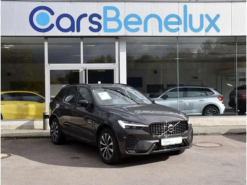 Gris Utilisé 2023 Volvo XC60 Plus SUV | 42 950 € (Super prix) - Image 1/4