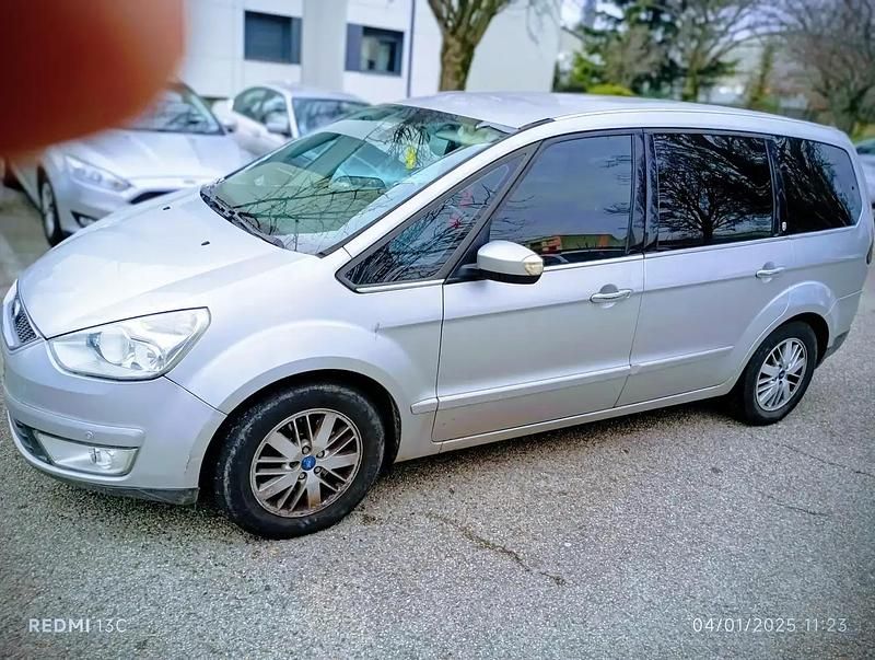Occasion 2007 Ford Galaxy Ghia Monospace | 2 200 € - Image 1/4