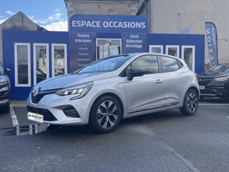 Blanc Utilisé 2022 Renault Clio V Evolution Citadine | 14 999 € (Bon prix) - Image 1/4