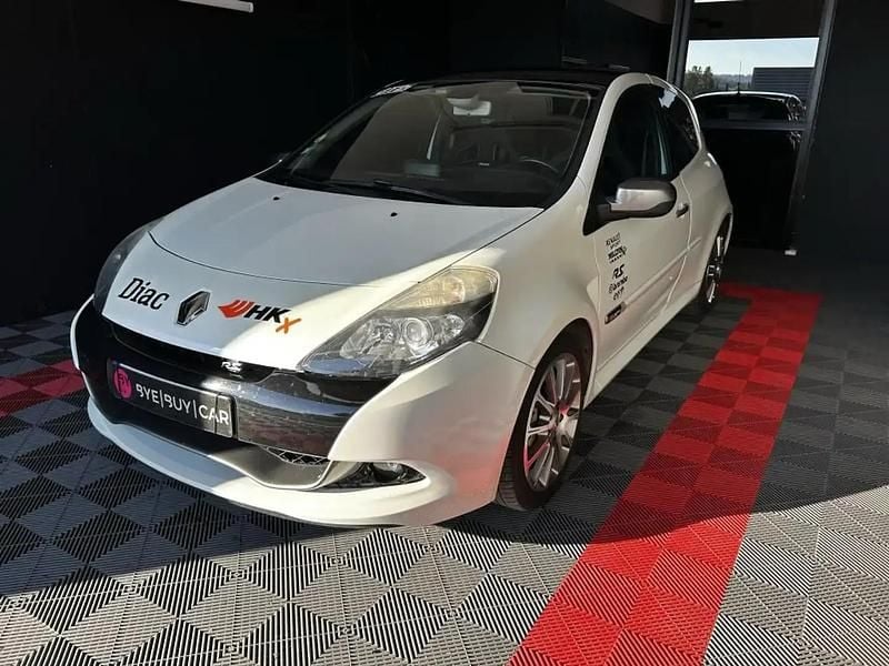 Blanc Occasion 2010 Renault Clio III Berline | 9 990 € - Image 1/4