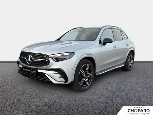 Argent hightech Occasion 2025 Mercedes GLC200 SUV | 71 990 € - Image 1/4