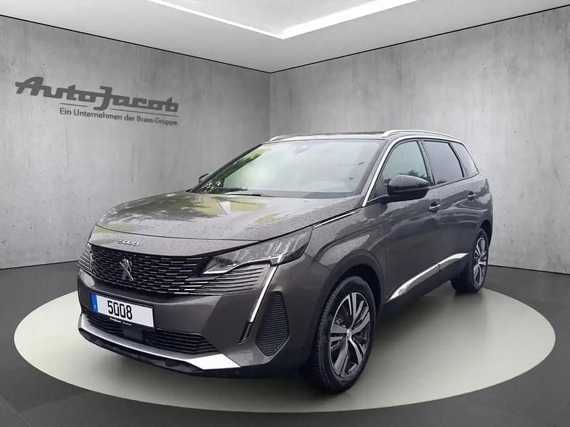 Gris Nouvelle 2025 Peugeot 5008 Allure Monospace | 33 490 € (Prix juste) - Image 1/4