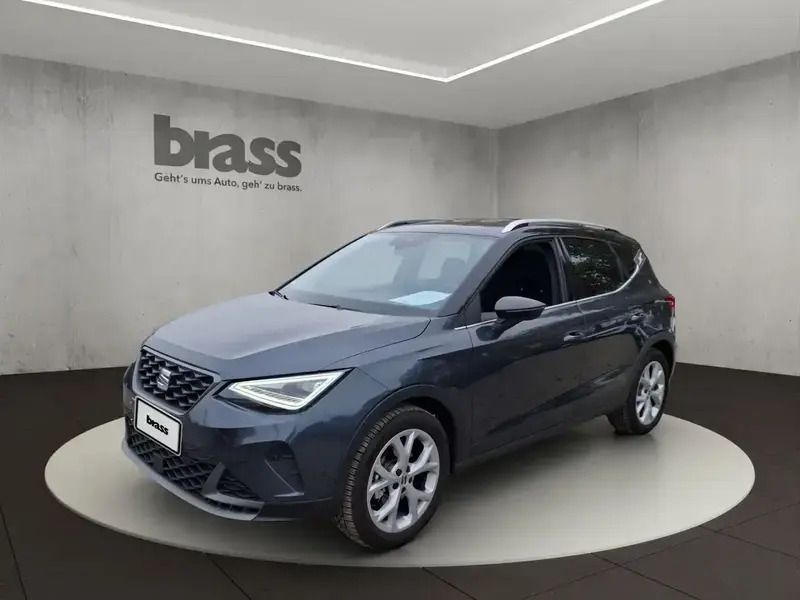Gris Utilisé 2023 Seat Arona FR SUV | 22 980 € (Prix juste) - Image 1/4