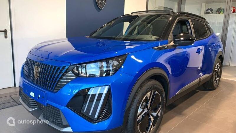 Bleu Nouvelle 2024 Peugeot e-2008 GT SUV | 35 999 € - Image 1/4
