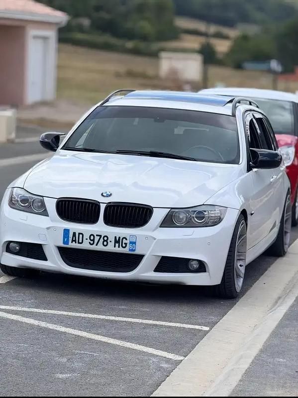 Utilisé 2009 BMW 330 Sport Line Break | 16 500 € - Image 1/4