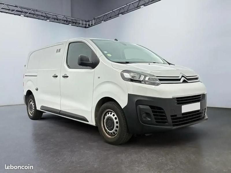 Blanc Utilisé 2021 Citroën Jumpy Business Class Van | 14 990 € (Prix juste) - Image 1/4