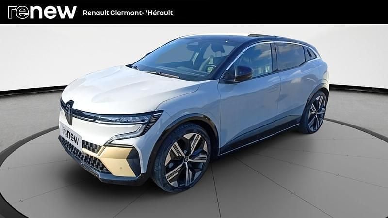 Gris Utilisé 2022 Renault Mégane Iconic Berline | 22 899 € (Bon prix) - Image 1/4