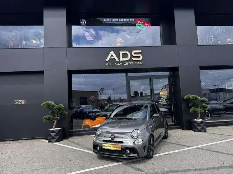 Gris Utilisé 2024 Abarth 695 Competizione Citadine | 24 990 € - Image 1/4