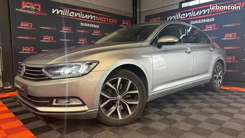 Gris Utilisé 2017 VW Passat Berline | 11 490 € (Prix cher) - Image 1/4