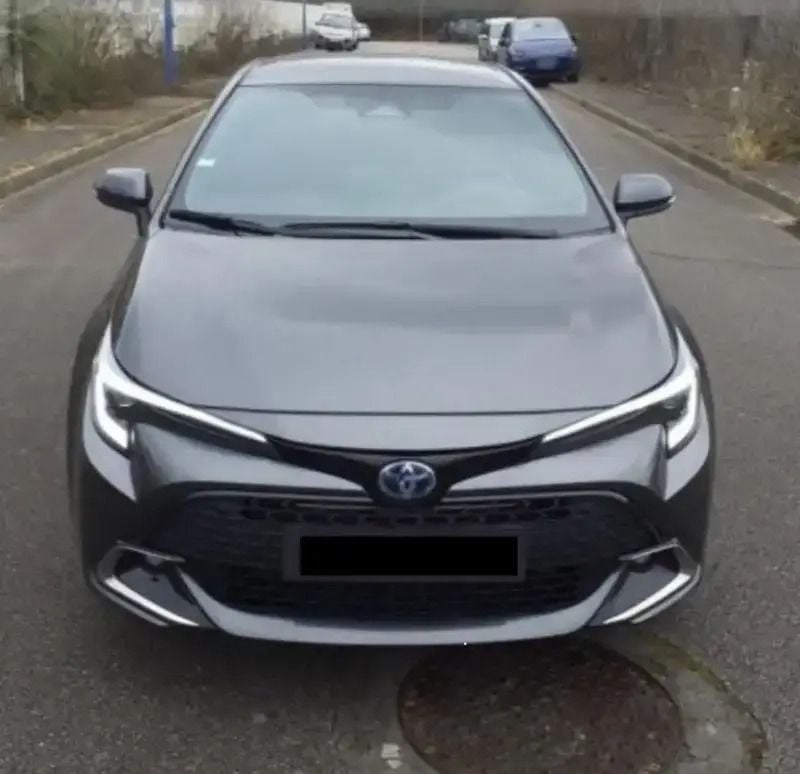 Utilisé 2024 Toyota Corolla Design Berline | 24 900 € (Super prix) - Image 1/4