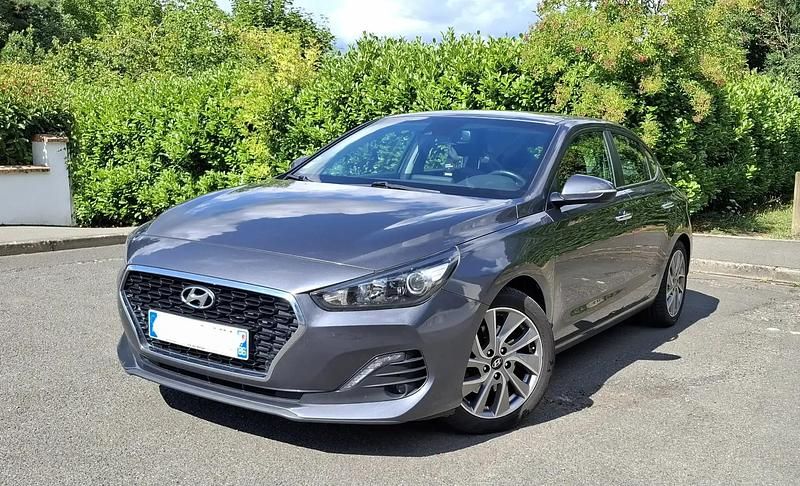 Utilisé 2018 Hyundai i30 Coupé | 13 700 € (Prix juste) - Image 1/4