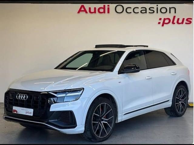 Blanc glacier métallisé Utilisé 2020 Audi Q8 S-Line SUV | 55 990 € - Image 1/4