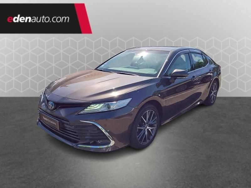 Utilisé 2022 Toyota Camry Design Berline | 34 490 € (Prix juste) - Image 1/4