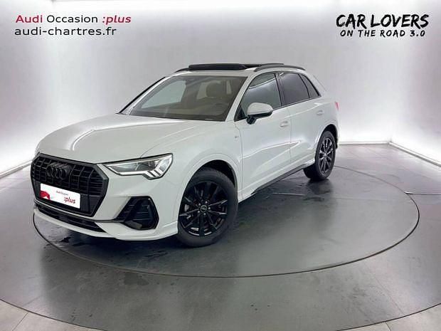 Blanc glacier métallisé Utilisé 2024 Audi Q3 S-Line SUV | 43 990 € (Prix assez cher) - Image 1/4