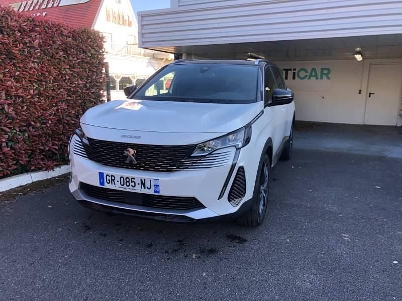 Blanc Utilisé 2023 Peugeot 5008 Allure Monospace | 28 990 € (Prix juste) - Image 1/4