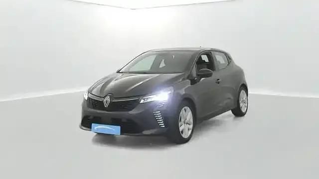 Noir Utilisé 2023 Renault Clio V Evolution Berline | 18 790 € (Prix juste) - Image 1/4