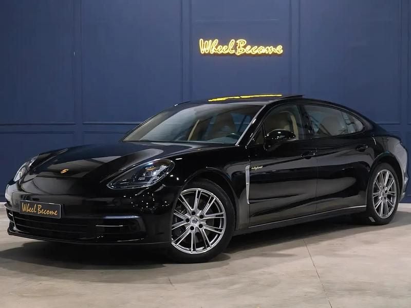 Noir Utilisé 2018 Porsche Panamera 4 Executive Berline | 69 900 € (Super prix) - Image 1/4