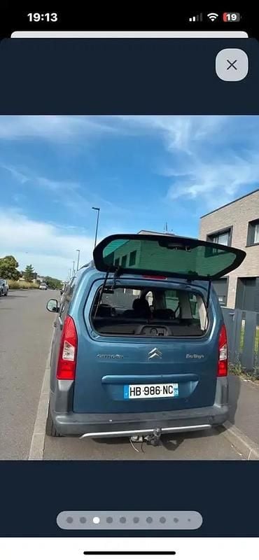 Image 2/4