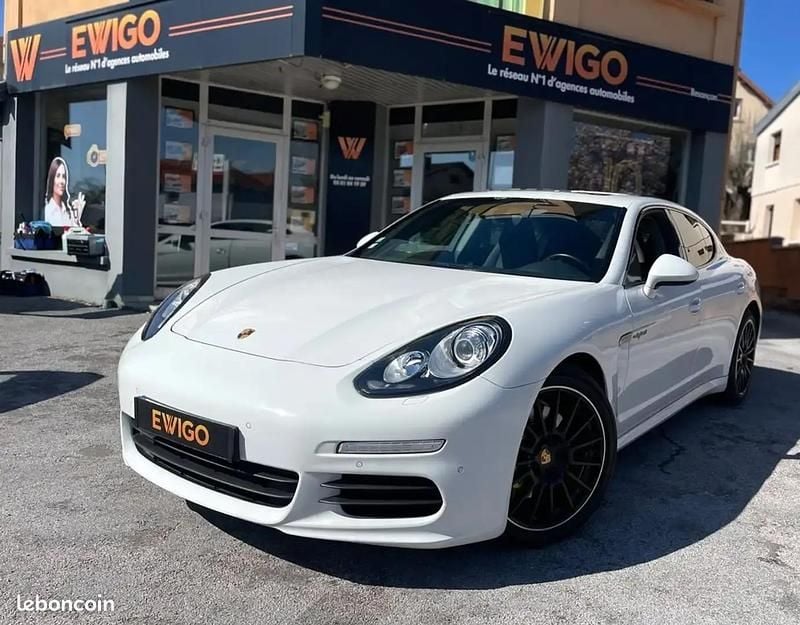 Blanc Occasion 2016 Porsche Panamera S E-Hybrid Berline | 49 900 € (Prix juste) - Image 1/4