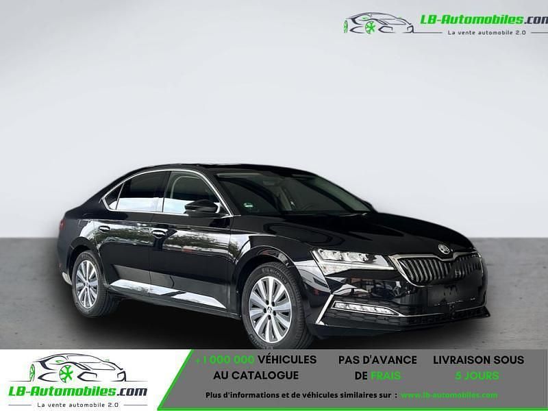 Utilisé 2023 Skoda Superb Berline | 28 400 € (Super prix) - Image 1/4