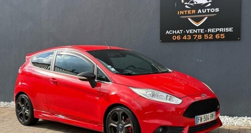 Rouge Utilisé 2013 Ford Fiesta ST Citadine | 9 990 € (Bon prix) - Image 1/4