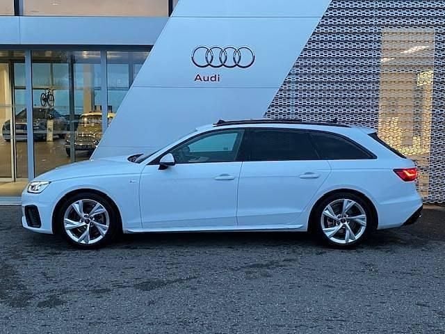 Occasion Audi A4 S-Line 163 ch (119 kW) 2024 Blanc glacier métallisé Break