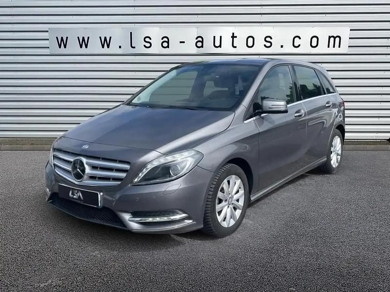 Gris Occasion 2013 Mercedes B180 Business Monospace | 9 980 € (Prix juste) - Image 1/4