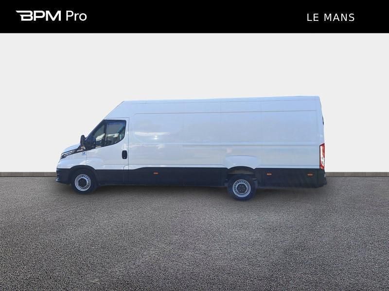 Image 2/4