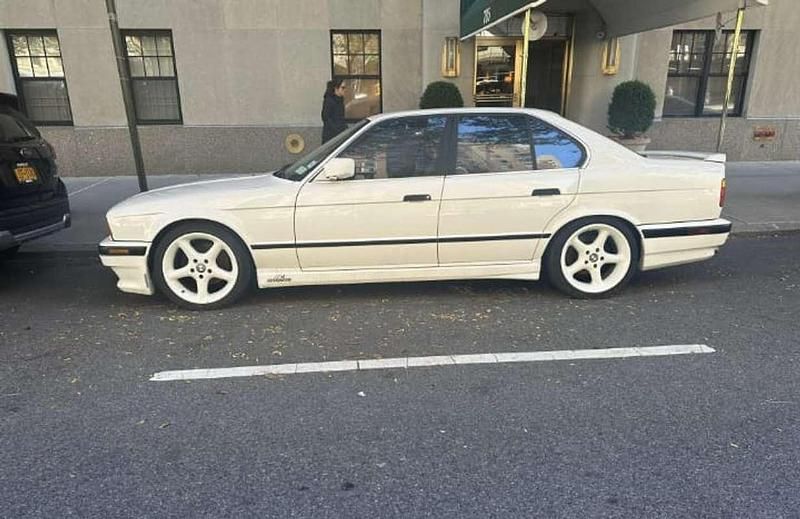 Occasion BMW 535 287 ch (211 kW) 1989 Blanc Berline