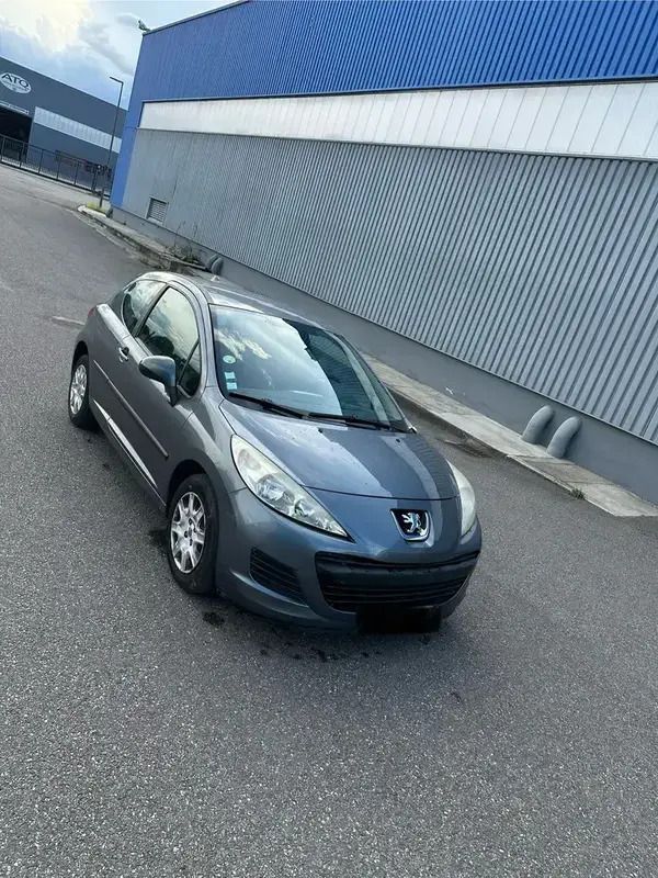 Utilisé 2009 Peugeot 207 Style Berline | 3 300 € (Prix juste) - Image 1/4
