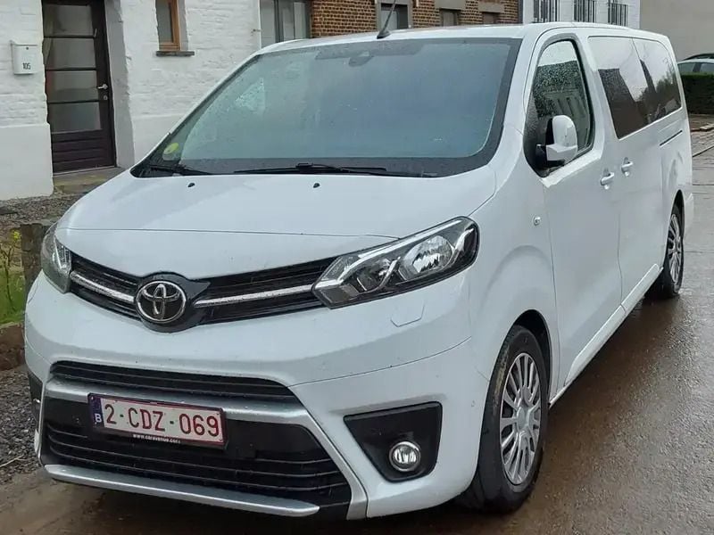 Blanc Utilisé 2022 Toyota Proace Verso Lounge Break | 35 950 € (Prix assez cher) - Image 1/4