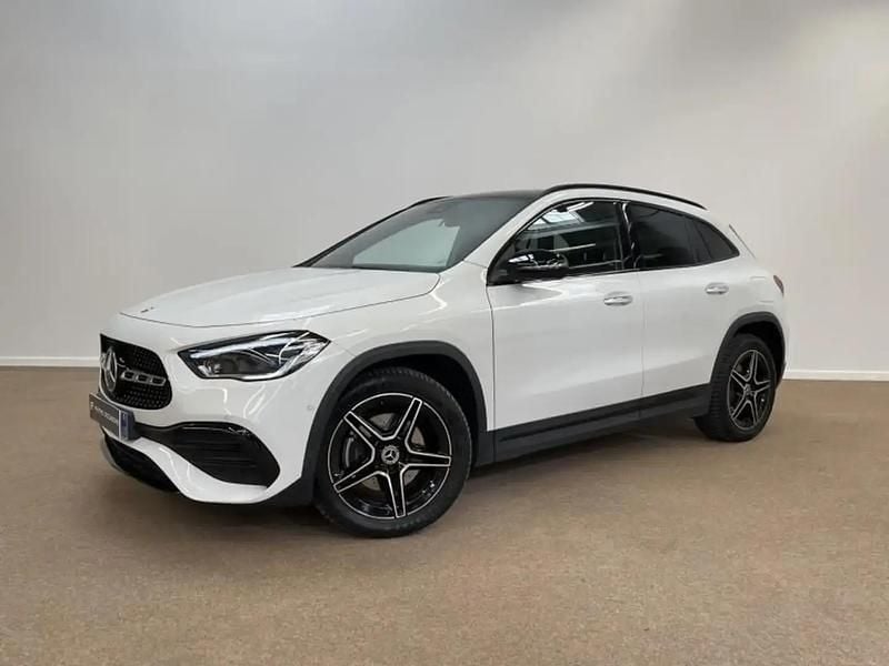 Blanc Utilisé 2022 Mercedes GLA250 AMG line SUV | 35 480 € (Bon prix) - Image 1/4