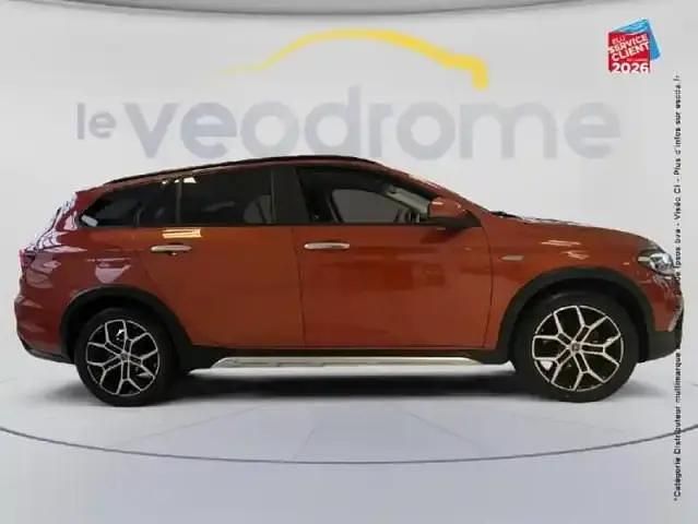 Occasion Fiat Tipo Cross 2023 Orange paprika métallisé Break