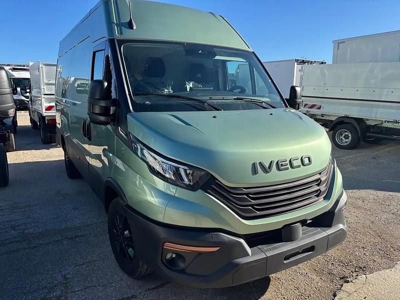 Vert Nouvelle 2025 Iveco Daily Van | 45 600 € - Image 1/4