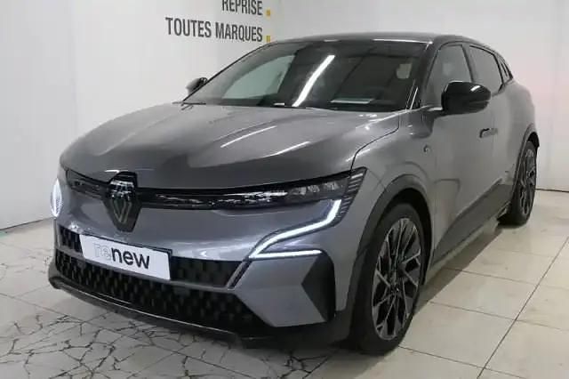 Yuy Nouvelle 2025 Renault Megane E-Tech Berline | 38 990 € - Image 1/4