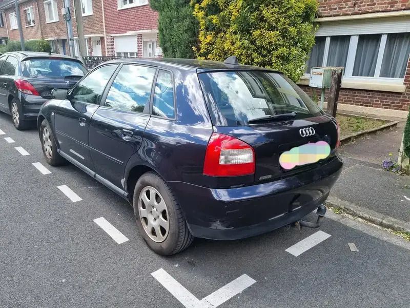 Utilisé 2003 Audi A3 Ambition Berline | 1 350 € - Image 1/4