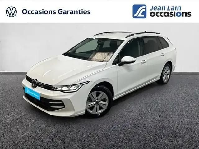 Blanc pur Occasion 2024 VW Golf VIII Break | 32 490 € (Prix juste) - Image 1/4