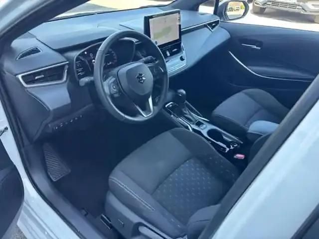 Occasion Suzuki Swace 98 ch (72 kW) 2025 Platinium white pearl Break