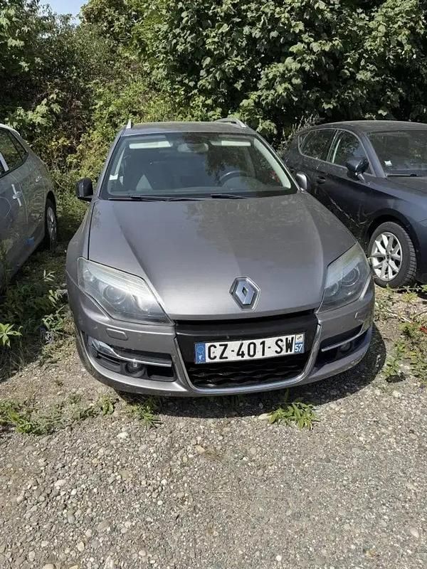 Gris Utilisé 2013 Renault Laguna III GT Break | 6 990 € - Image 1/4