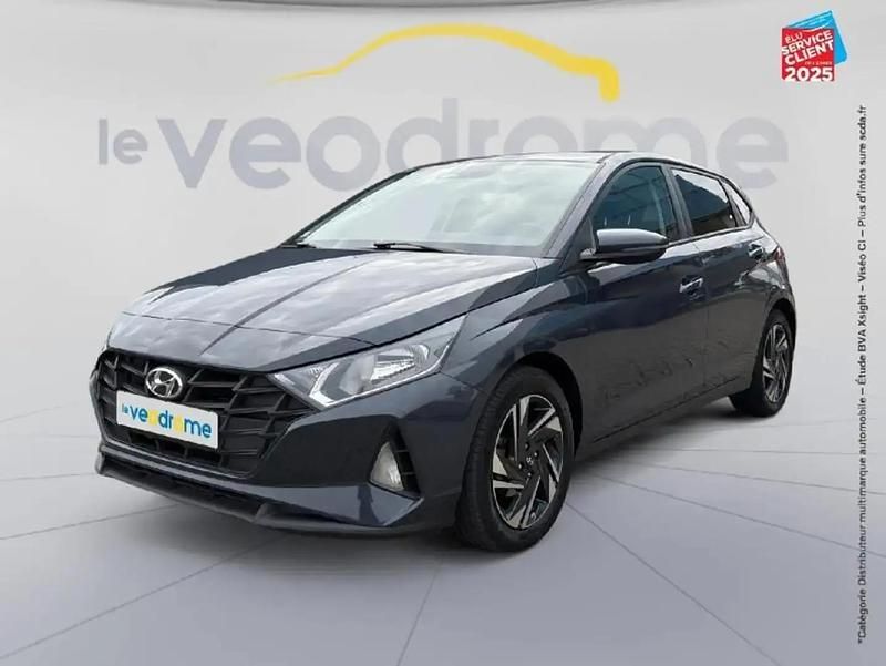Gris Utilisé 2020 Hyundai i20 Berline | 13 499 € (Prix juste) - Image 1/4