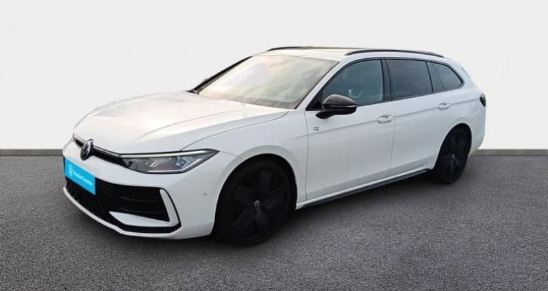 Utilisé 2024 VW Passat R-line Berline | 45 990 € - Image 1/4