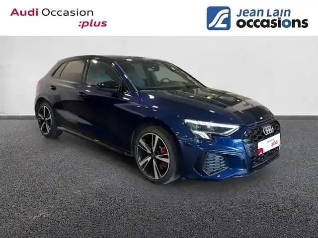 Occasion Audi A3 Competition 10 ch (7 kW) 2024 Bleu navarre metallise Berline