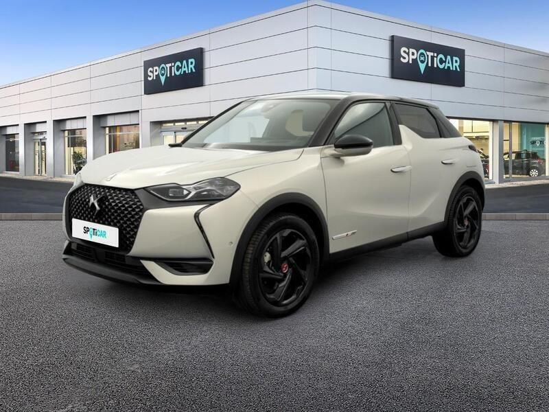 Gris Utilisé 2022 DS Automobiles DS3 Crossback E-Tense Performance Line Plus SUV | 23 690 € (Prix assez cher) - Image 1/4