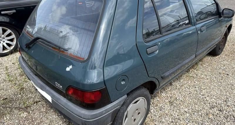 Occasion Renault Clio 79 ch (58 kW) 1994 Citadine