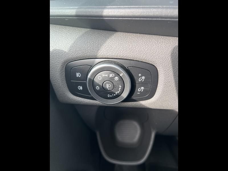 Image 3/4