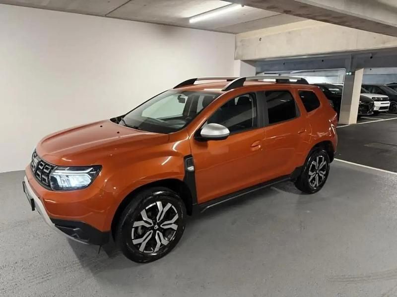 Orange Utilisé 2021 Dacia Duster Prestige SUV | 18 490 € (Bon prix) - Image 1/4