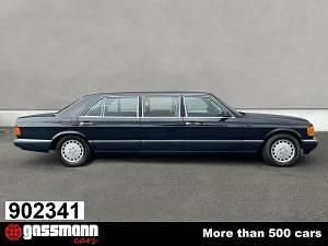 Bleu Utilisé 1983 Mercedes 500 Berline | 34 000 € - Image 1/4