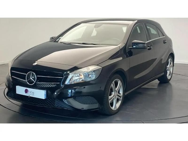 Noir Utilisé 2014 Mercedes A180 Break | 10 990 € (Prix juste) - Image 1/4